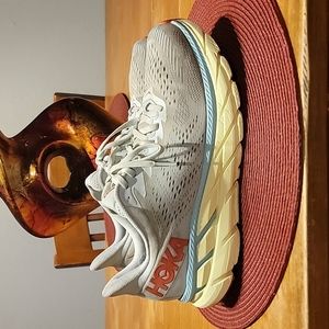 Hoka Clifton 7. Size 10